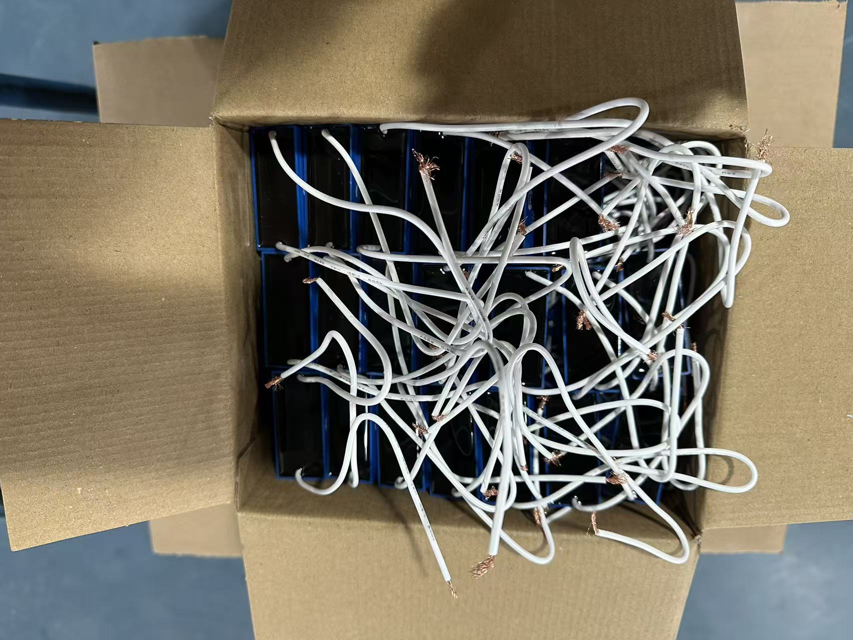 Конденсатор для потолочного вентилятора CBB61, 2 провода, 5 мкФ, 50/60 Гц.